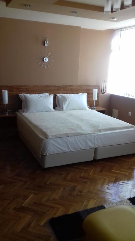 Panorama Top Floor Rooms In Hotel Tundzha Ямбол Экстерьер фото