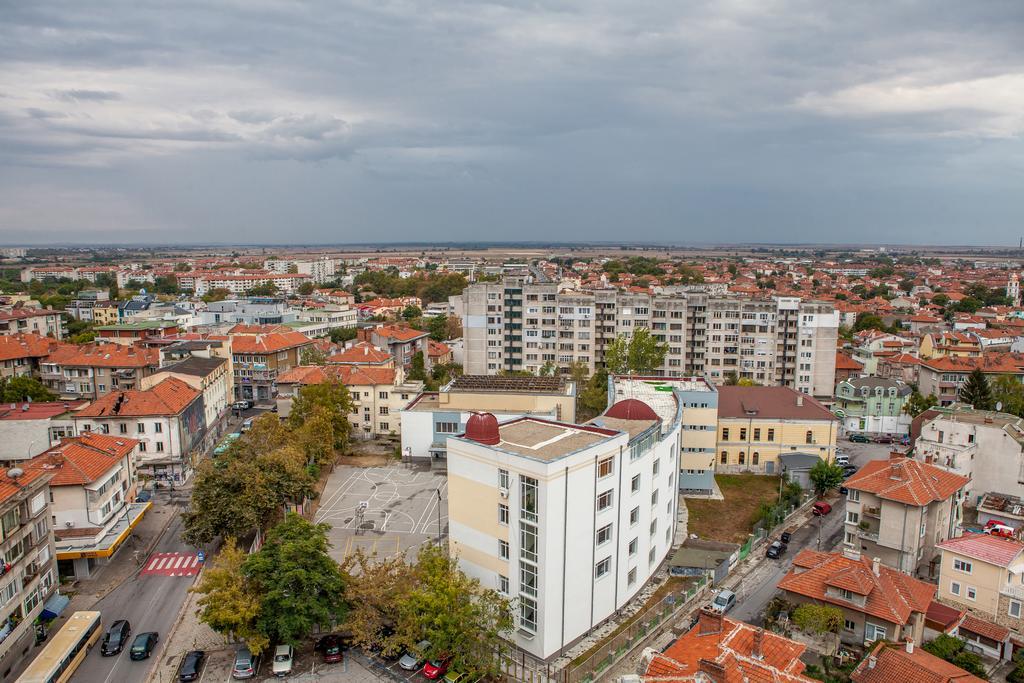 Panorama Top Floor Rooms In Hotel Tundzha Ямбол Экстерьер фото