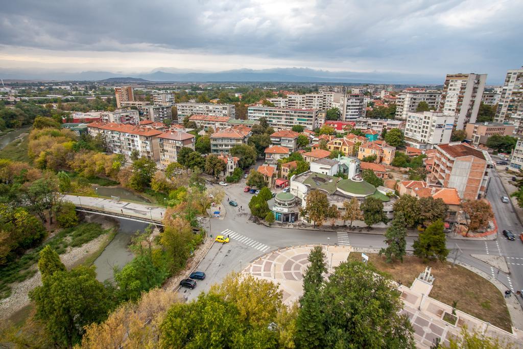 Panorama Top Floor Rooms In Hotel Tundzha Ямбол Экстерьер фото